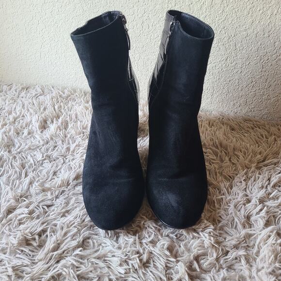Michael Shannon Suede Booties Size 10 - Picture 2 of 16